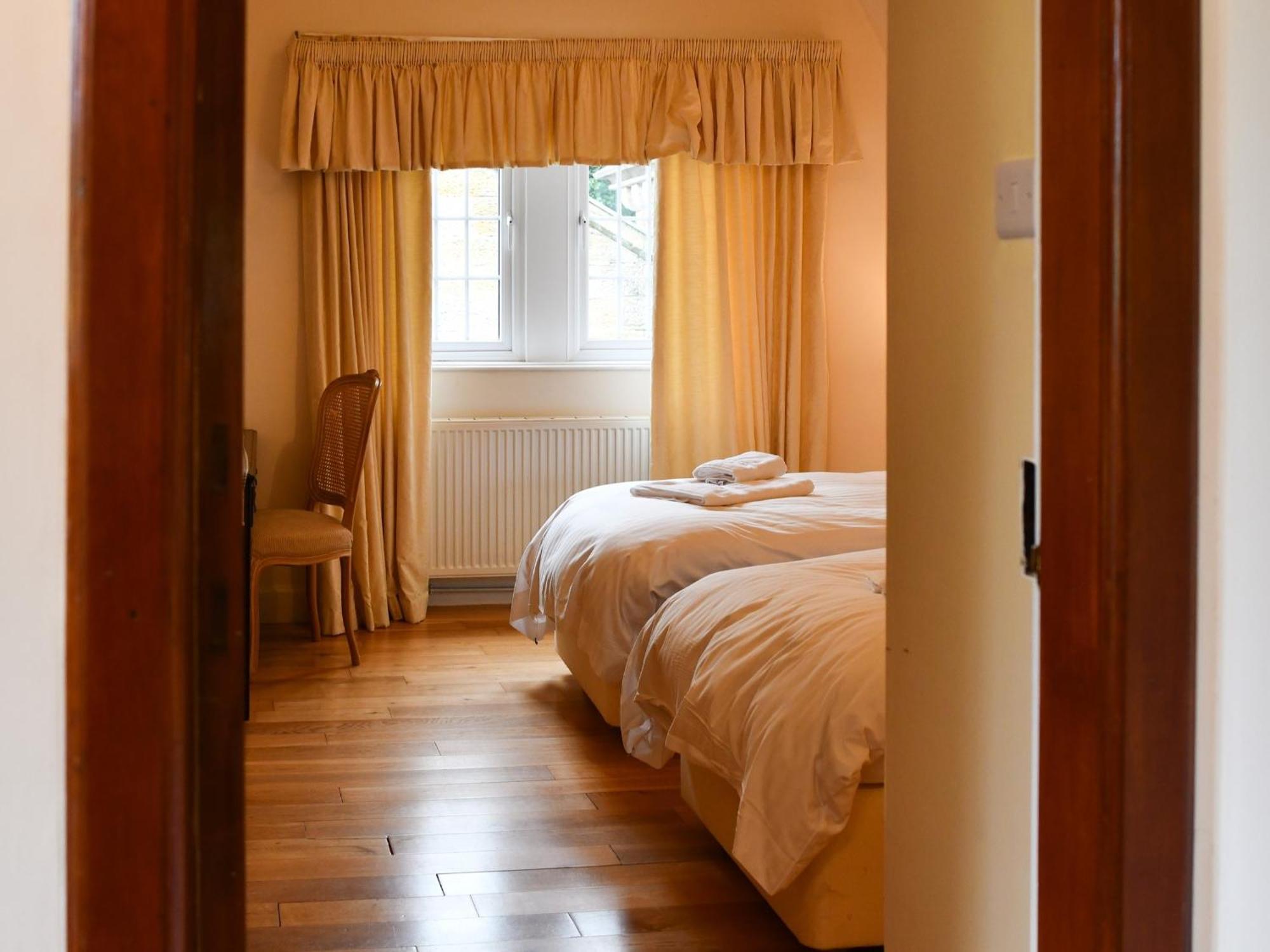 Cloncaird Castle Estate Cottages Maybole Extérieur photo