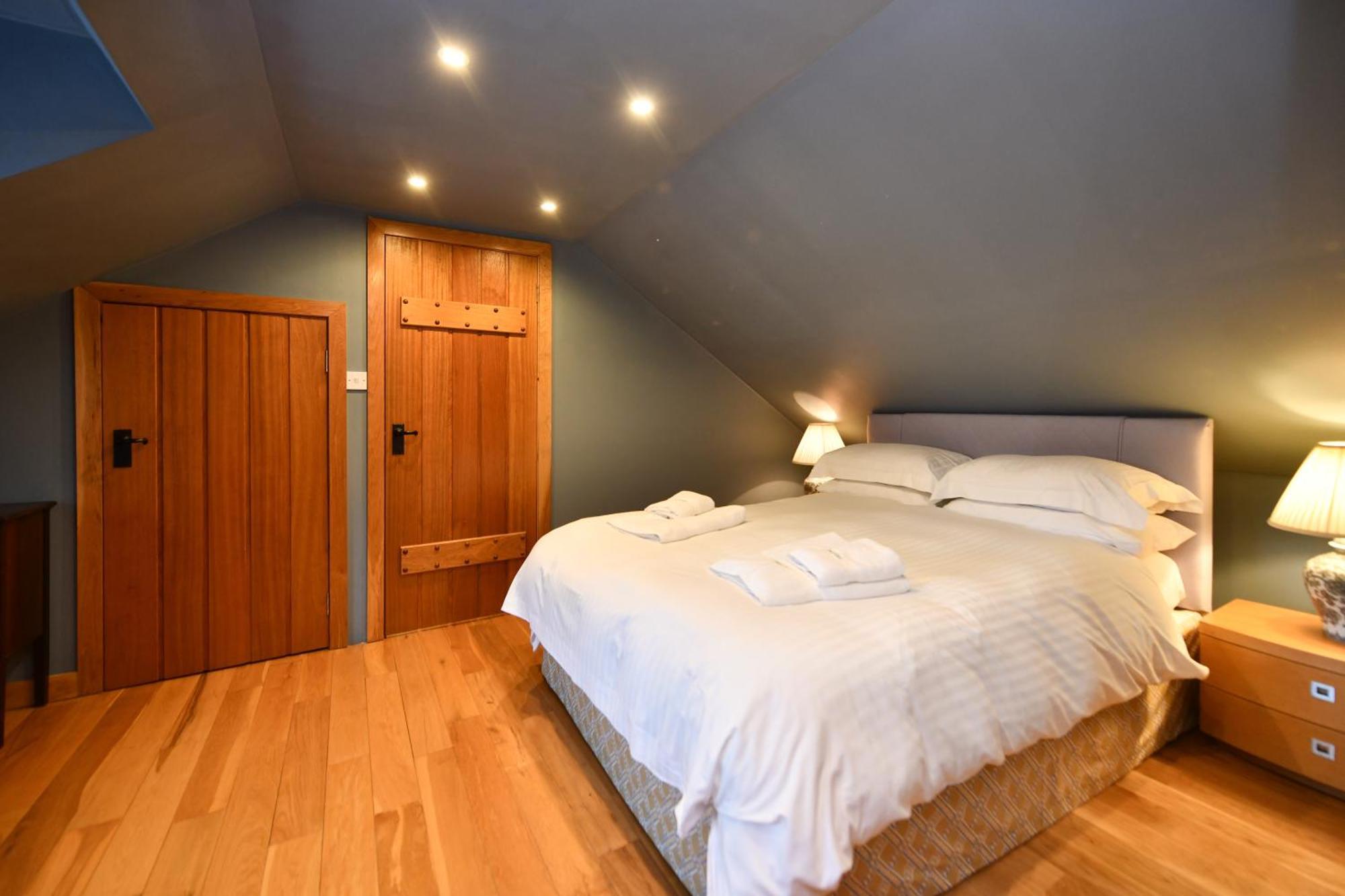 Cloncaird Castle Estate Cottages Maybole Extérieur photo