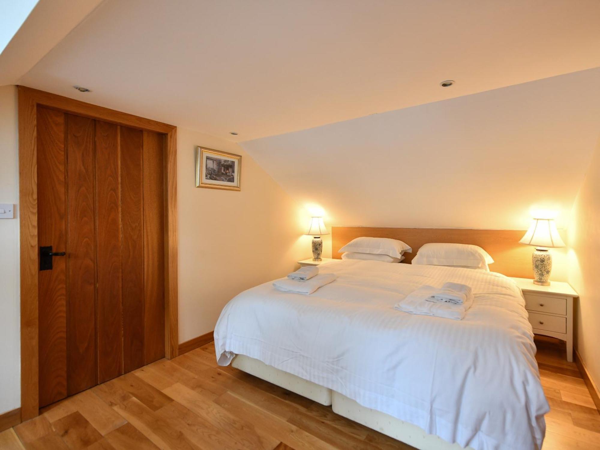 Cloncaird Castle Estate Cottages Maybole Chambre photo