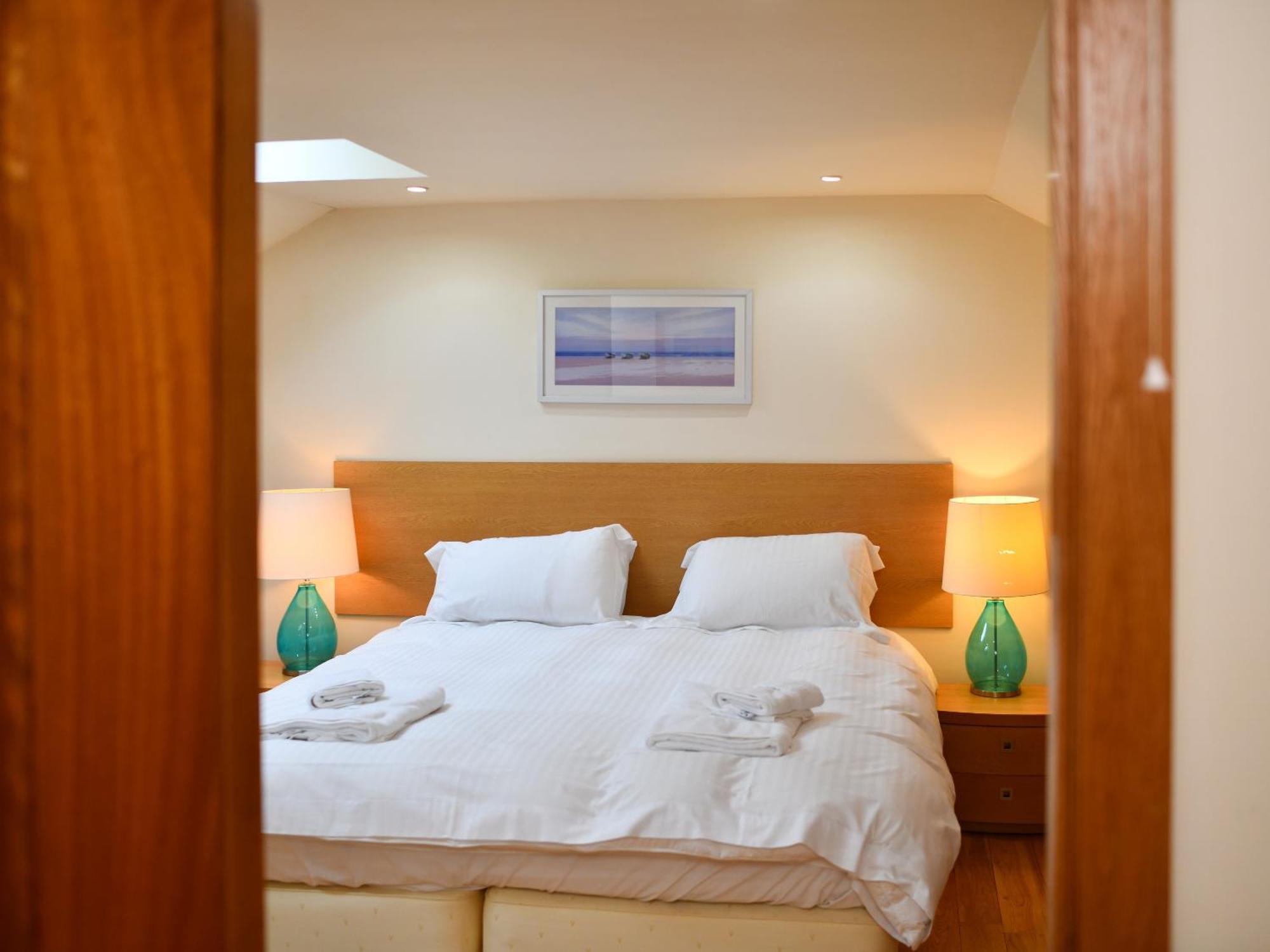 Cloncaird Castle Estate Cottages Maybole Chambre photo