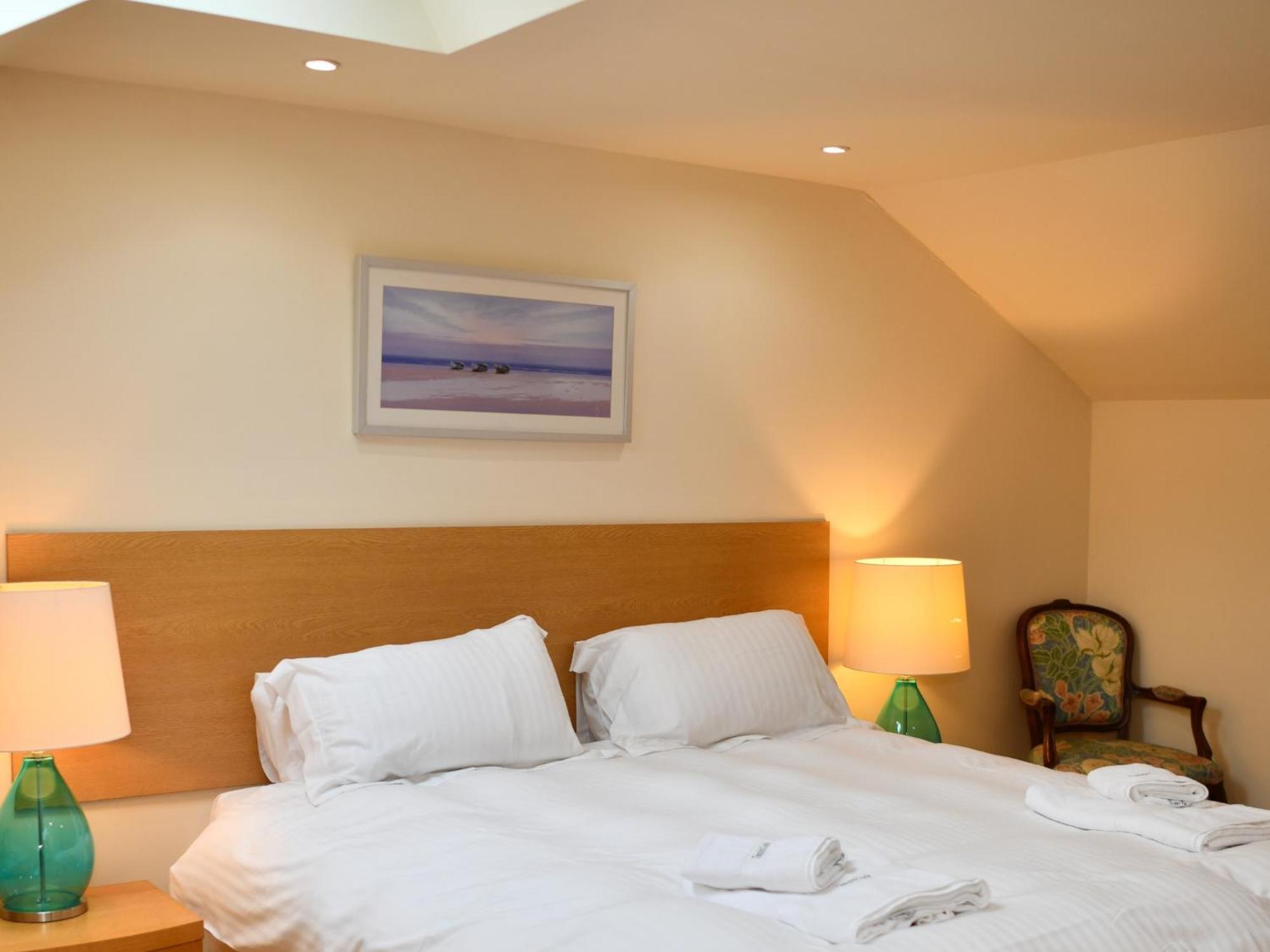 Cloncaird Castle Estate Cottages Maybole Chambre photo
