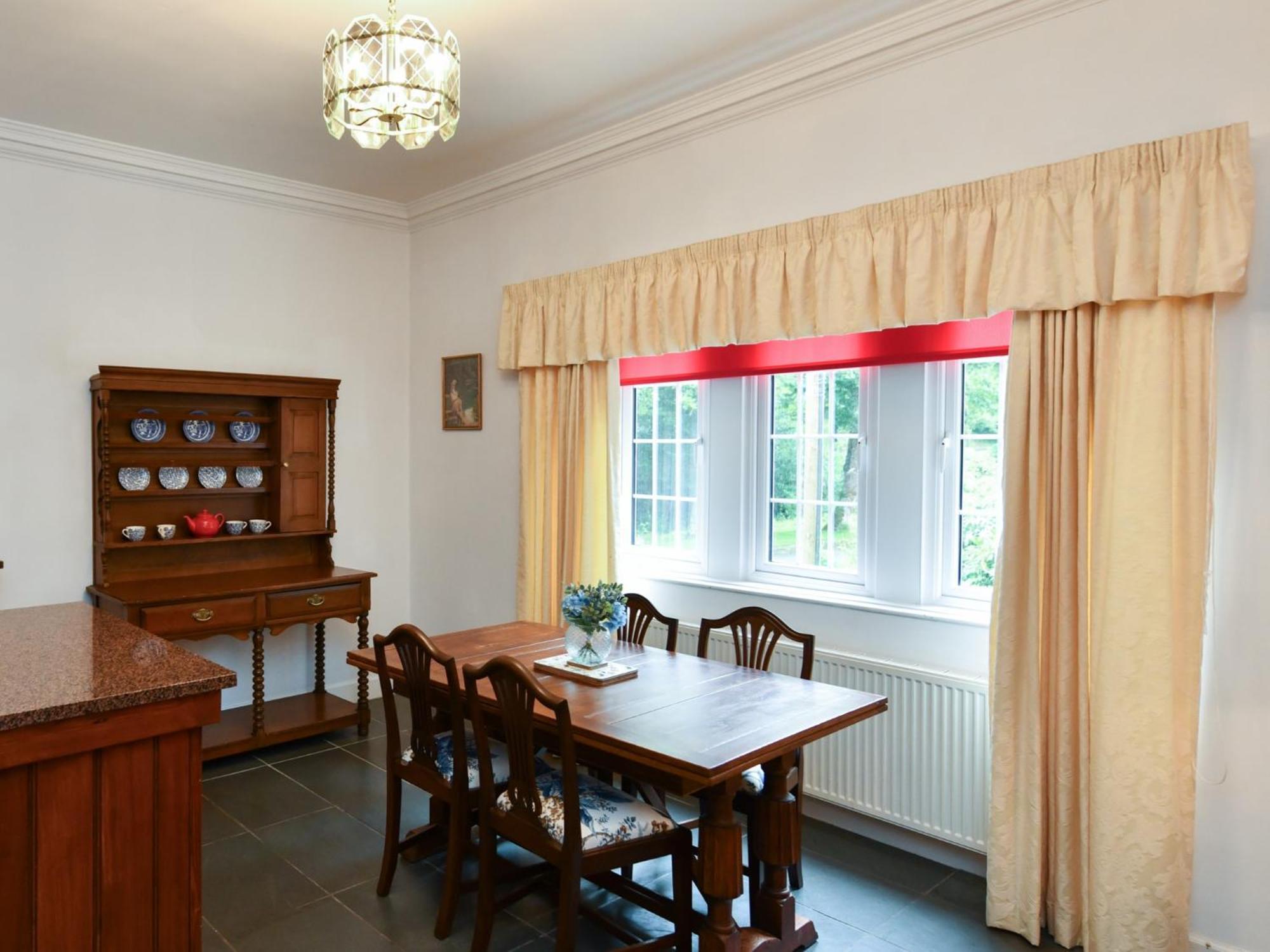 Cloncaird Castle Estate Cottages Maybole Chambre photo