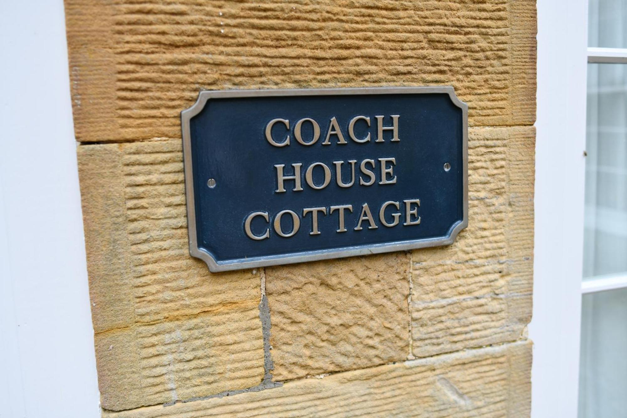 Cloncaird Castle Estate Cottages Maybole Extérieur photo