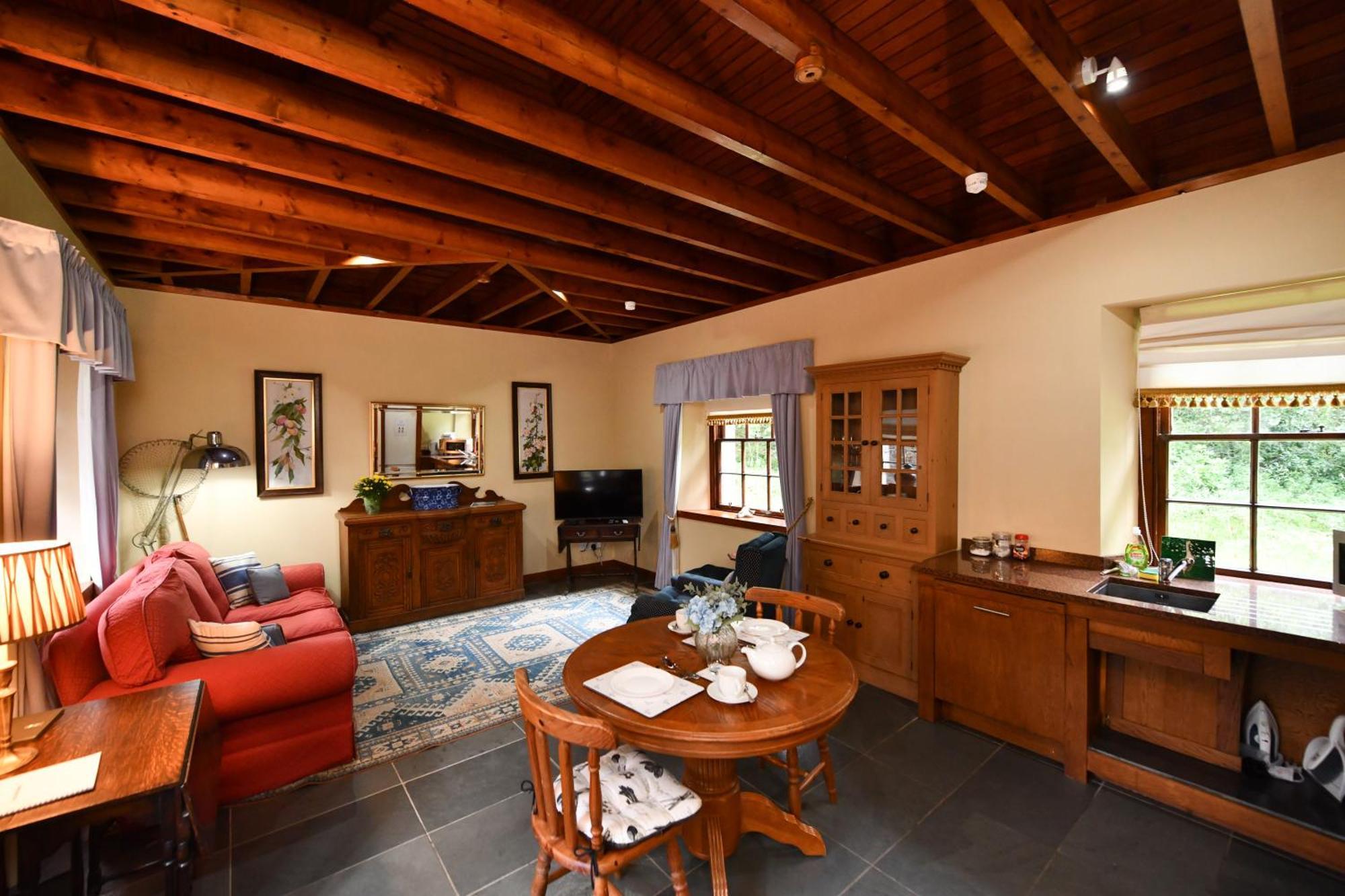 Cloncaird Castle Estate Cottages Maybole Extérieur photo